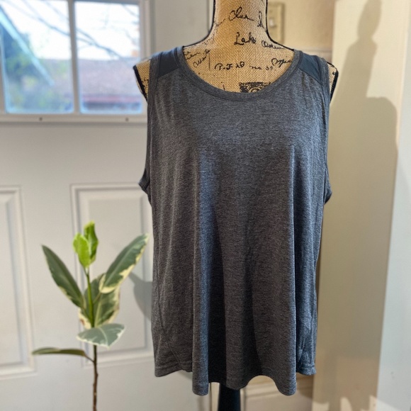 Gray Athletic tank top - Picture 1 of 6